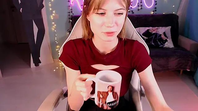 Snapshot of Sweet_Richal chatting on 09-19-25, 04:07 Sweet Richal online show from 09-19-25, 04:07