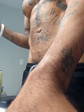 Snapshot of FragrantWind5 chatting on 10-31-25, 12:28 FragrantWind5 online show from 10-31-25, 12:28