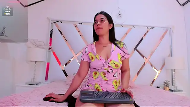 Snapshot of naughty__sara chatting on 03-04-25, 02:53 naughty  sara online show from 03-04-25, 02:53