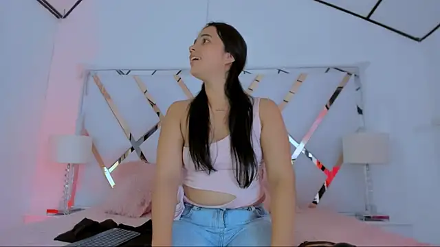 Snapshot of naughty__sara chatting on 03-07-25, 06:00 naughty  sara online show from 03-07-25, 06:00