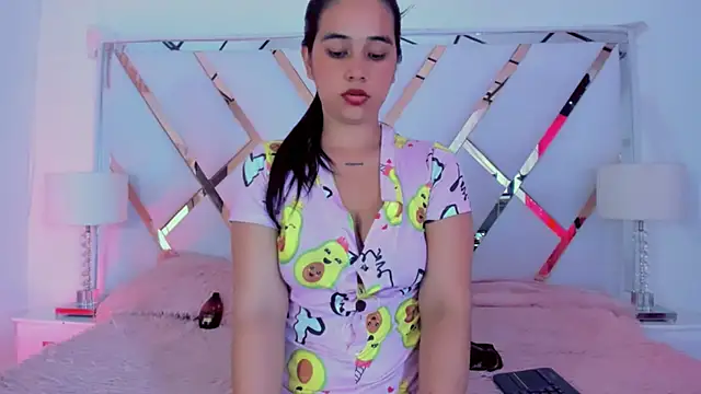 Snapshot of naughty__sara chatting on 03-08-25, 05:54 naughty  sara online show from 03-08-25, 05:54