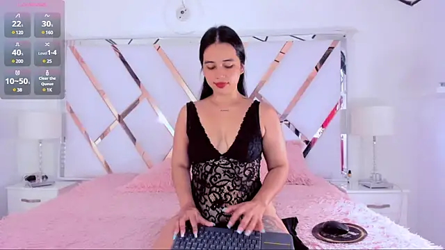 Snapshot of naughty__sara chatting on 03-12-25, 11:31 naughty  sara online show from 03-12-25, 11:31