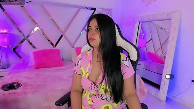 naughty  sara online show from 12-19-25, 11:28