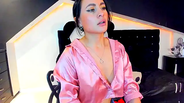 Snapshot of Coral_Gibson chatting on 01-28-25, 03:46 Coral Gibson online show from 01-28-25, 03:46