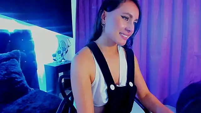 Snapshot of Coral_Gibson chatting on 01-30-25, 06:21 Coral Gibson online show from 01-30-25, 06:21