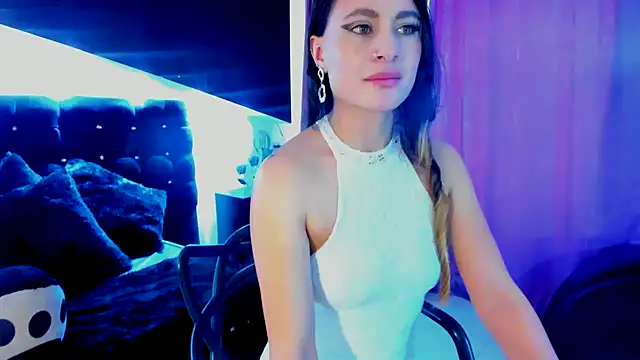Snapshot of Coral_Gibson chatting on 02-06-25, 04:03 Coral Gibson online show from 02-06-25, 04:03