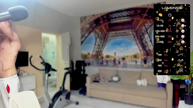 Snapshot of kingjamesuk chatting on 10-11-25, 12:47 kingjamesuk online show from 10-11-25, 12:47