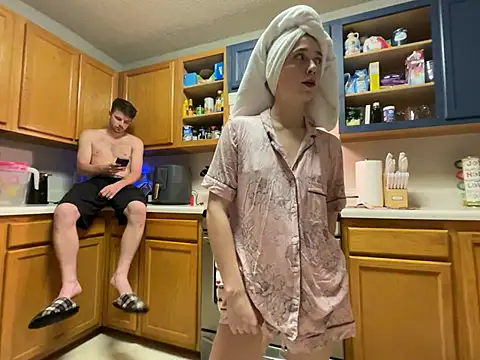 Maxinebabyyy online show from 03-18-25, 11:53