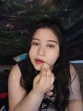 Snapshot of sharyl_24 chatting on 07-23-26, 12:58 sharyl 24 online show from 07-23-26, 12:58