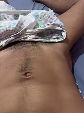 Snapshot of E_Himeros chatting on 12-21-24, 05:47 E Himeros online show from 12-21-24, 05:47