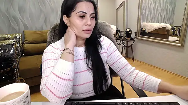 Sara Poison online show from 02-06-26, 03:22