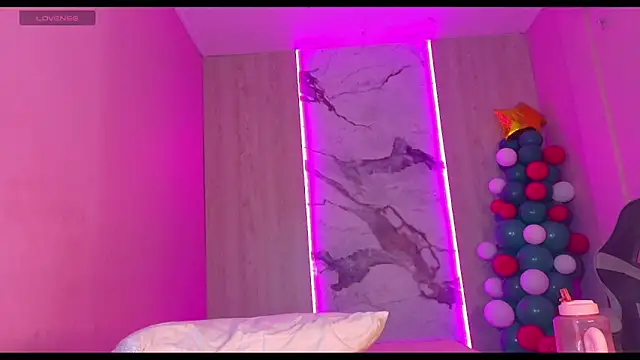 Charlotte Love10 online show from 12-14-25, 05:24