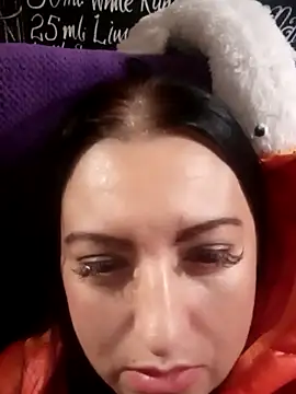 Veronica-Celie online show from 10-22-25, 08:52