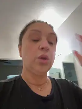 Snapshot of AlyssiaAmoreXO chatting on 10-22-25, 04:07 AlyssiaAmoreXO online show from 10-22-25, 04:07