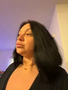 Snapshot of AlyssiaAmoreXO chatting on 10-26-25, 05:19 AlyssiaAmoreXO online show from 10-26-25, 05:19