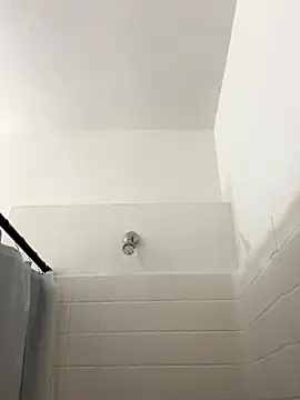 Snapshot of AlyssiaAmoreXO chatting on 11-25-25, 03:01 AlyssiaAmoreXO online show from 11-25-25, 03:01