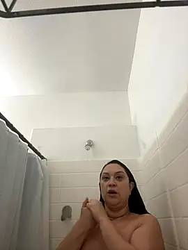 Snapshot of AlyssiaAmoreXO chatting on 11-30-25, 01:42 AlyssiaAmoreXO online show from 11-30-25, 01:42