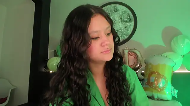 Snapshot of angel_witch chatting on 12-28-24, 08:36 angel witch online show from 12-28-24, 08:36