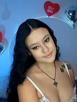 Snapshot of angel_witch chatting on 02-17-25, 02:48 angel witch online show from 02-17-25, 02:48