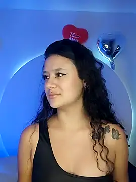 Snapshot of angel_witch chatting on 02-20-25, 05:07 angel witch online show from 02-20-25, 05:07