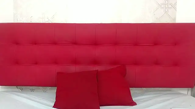 Snapshot of Celestial_Queen_ chatting on 02-13-25, 12:21 Celestial Queen  online show from 02-13-25, 12:21