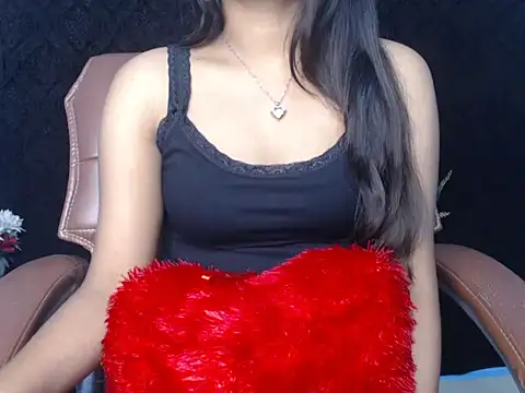 Snapshot of Wish_Queen chatting on 11-02-25, 08:39 Wish Queen online show from 11-02-25, 08:39