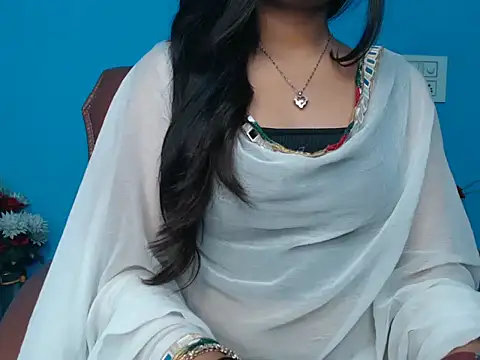 Snapshot of Wish_Queen chatting on 11-06-25, 04:19 Wish Queen online show from 11-06-25, 04:19