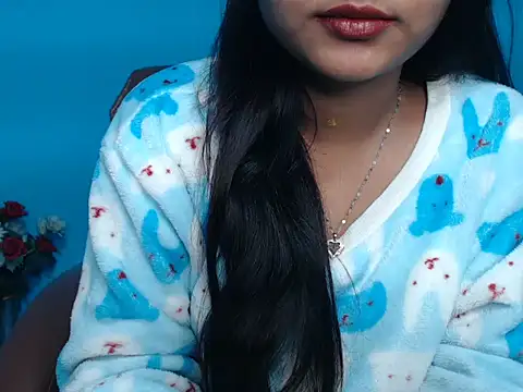 Snapshot of Wish_Queen chatting on 11-23-25, 04:07 Wish Queen online show from 11-23-25, 04:07