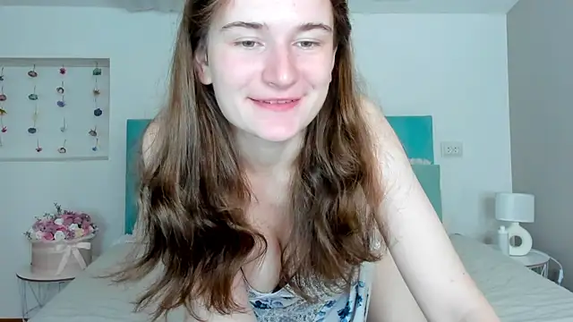 Snapshot of L1ittle_kitty_ chatting on 09-20-25, 05:08 L1ittle kitty  online show from 09-20-25, 05:08