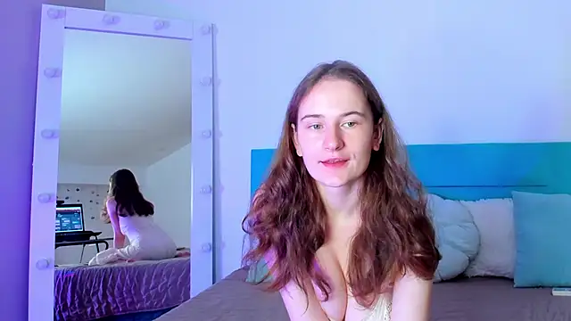 Snapshot of L1ittle_kitty_ chatting on 10-19-25, 05:30 L1ittle kitty  online show from 10-19-25, 05:30
