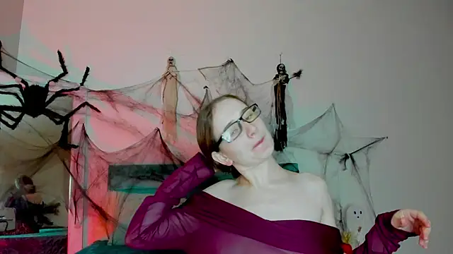 Snapshot of L1ittle_kitty_ chatting on 10-25-25, 05:37 L1ittle kitty  online show from 10-25-25, 05:37