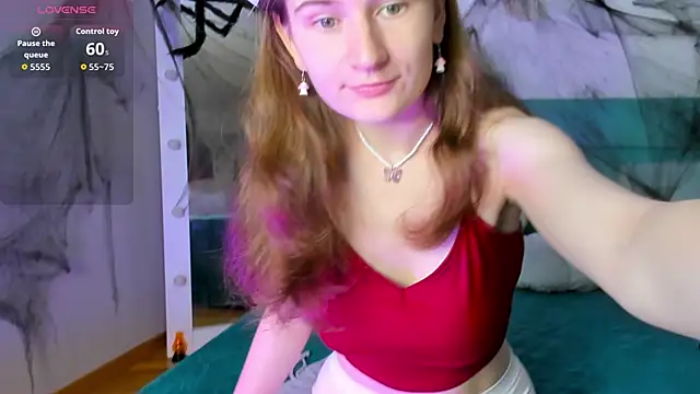 Snapshot of L1ittle_kitty_ chatting on 10-28-25, 06:28 L1ittle kitty online show from 10-28-25, 06:28