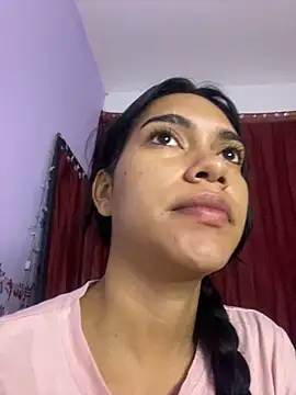 Snapshot of valeriah_7 chatting on 12-15-24, 04:29 valeriah 7 online show from 12-15-24, 04:29