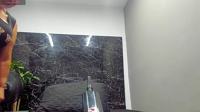 Snapshot of cloee-rabbyt chatting on 02-04-25, 11:27 cloee-rabbyt online show from 02-04-25, 11:27