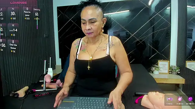 Snapshot of cloee-rabbyt chatting on 10-05-25, 11:08 cloee-rabbyt online show from 10-05-25, 11:08