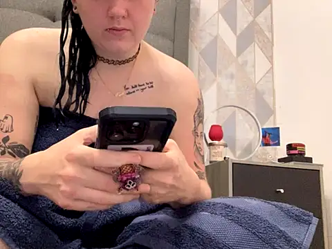 Snapshot of Gothbaby058 chatting on 10-15-25, 11:54 Gothbaby058 online show from 10-15-25, 11:54