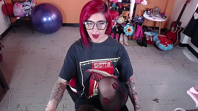 MissMiia2 online show from 03-21-25, 07:46