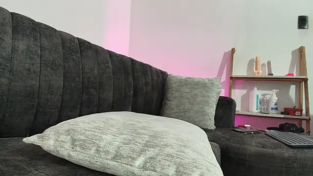 skinny and boyfriend online show from 09-11-25, 04:40