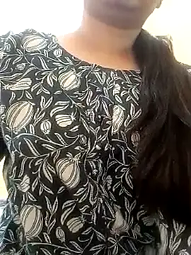 Snapshot of Indianhyna chatting on 03-19-25, 06:57 Indianhyna online show from 03-19-25, 06:57