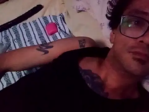 Snapshot of ohyoguirivay chatting on 01-15-26, 11:26 ohyoguirivay online show from 01-15-26, 11:26