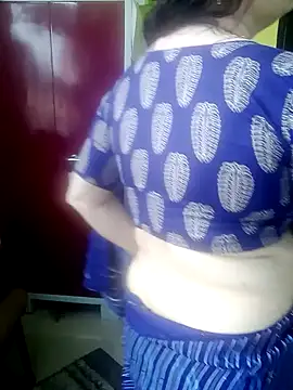 Snapshot of Raja_Ranii chatting on 01-17-25, 05:32 Raja Ranii online show from 01-17-25, 05:32