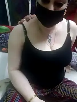 Snapshot of Raja_Ranii chatting on 01-22-25, 05:17 Raja Ranii online show from 01-22-25, 05:17