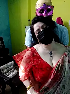 Snapshot of Raja_Ranii chatting on 03-02-25, 03:02 Raja Ranii online show from 03-02-25, 03:02