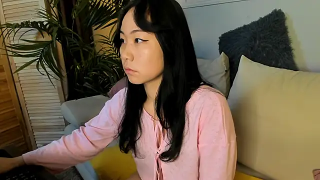 Inari Okami  online show from 12-18-24, 05:15