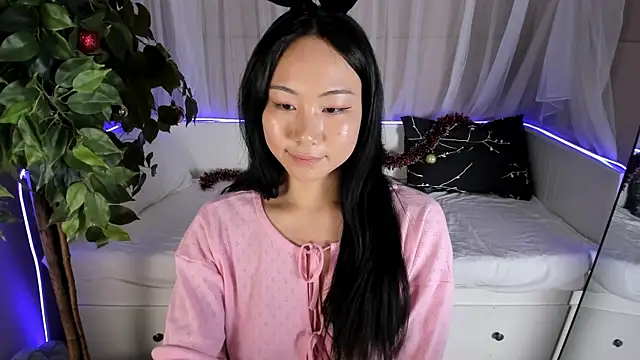 Inari Okami  online show from 12-20-24, 06:56