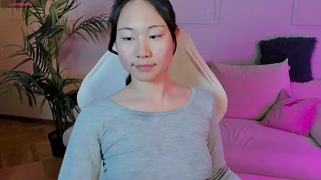 Inari Okami  online show from 02-02-25, 05:04