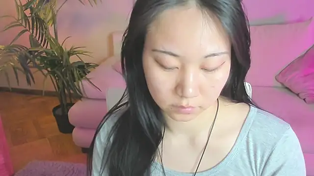 Inari Okami  online show from 02-09-25, 02:18