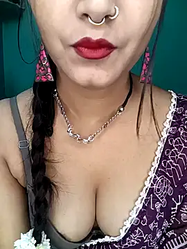 Snapshot of Diamond_queeen chatting on 12-20-24, 08:12 Diamond queeen online show from 12-20-24, 08:12