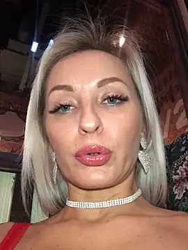 Diamond Bunny  online show from 01-10-25, 04:20