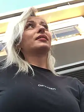 Diamond Bunny  online show from 03-11-25, 03:12